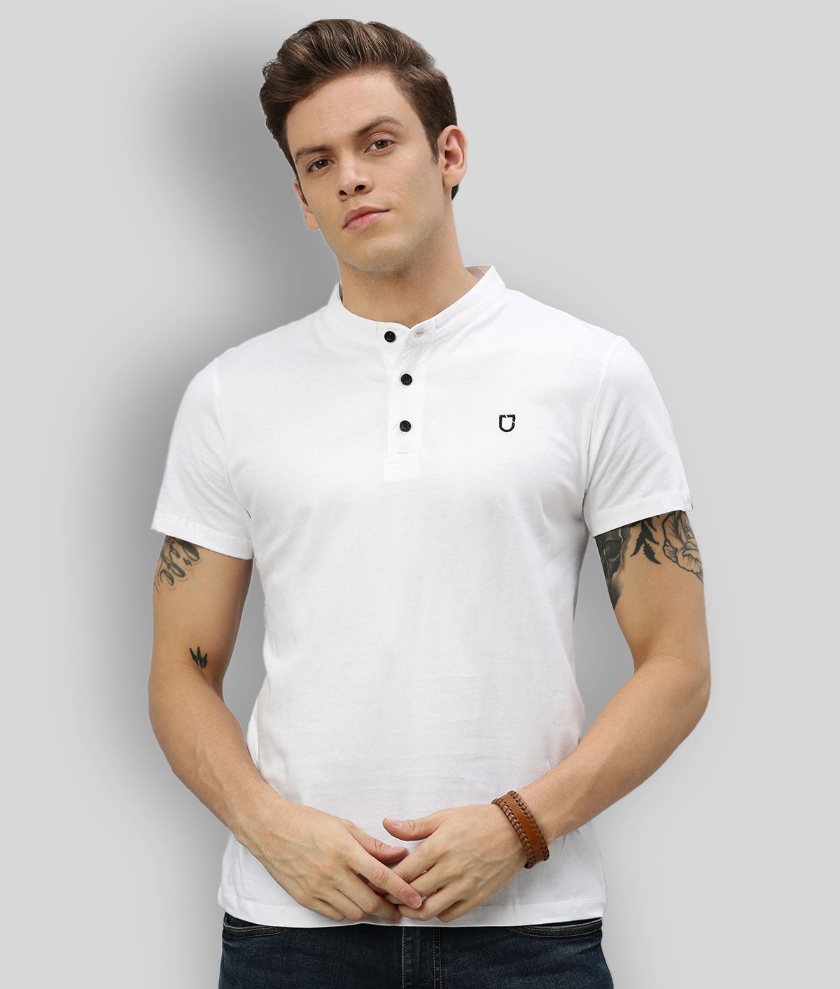     			Urbano Fashion - White Cotton Slim Fit Men's T-Shirt ( Pack of 1 )