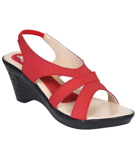 Red Wedges: up to −81% over 100+ products | Stylight