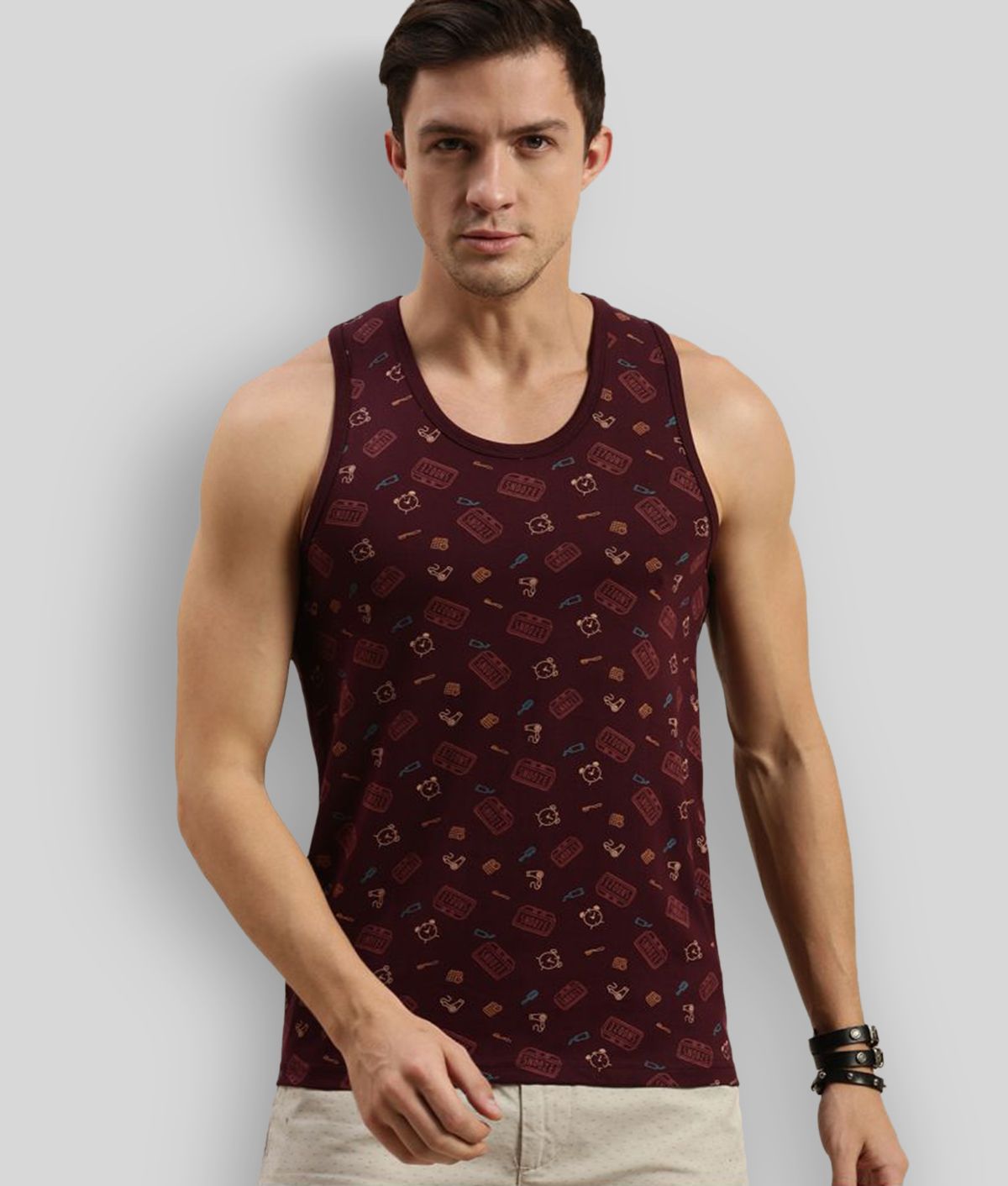     			Difference of Opinion - Maroon Cotton Regular Fit Men's T-Shirt ( Pack of 1 )