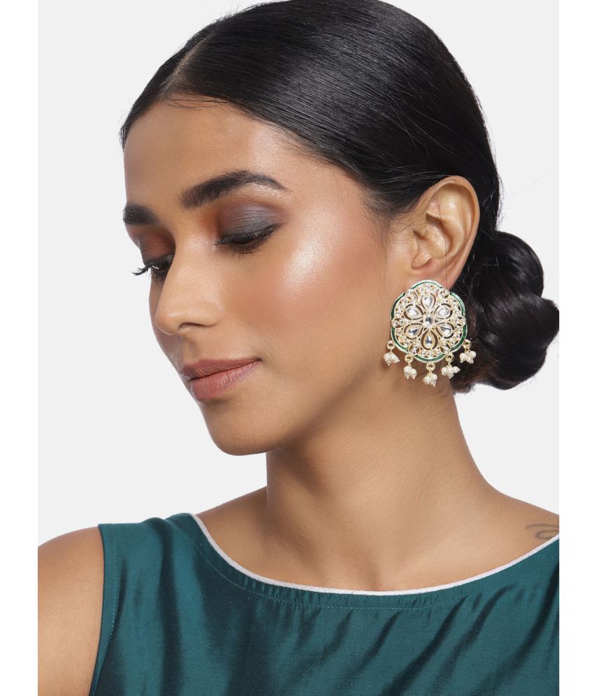     			I Jewels 18k Gold Plated Green Meenakari Kundan Pearl Stud Earrings for Women (E2939G)