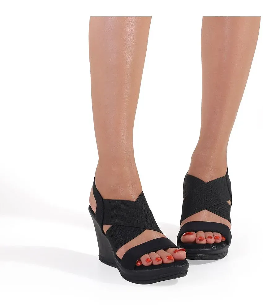 Catwalk hot sale wedges snapdeal