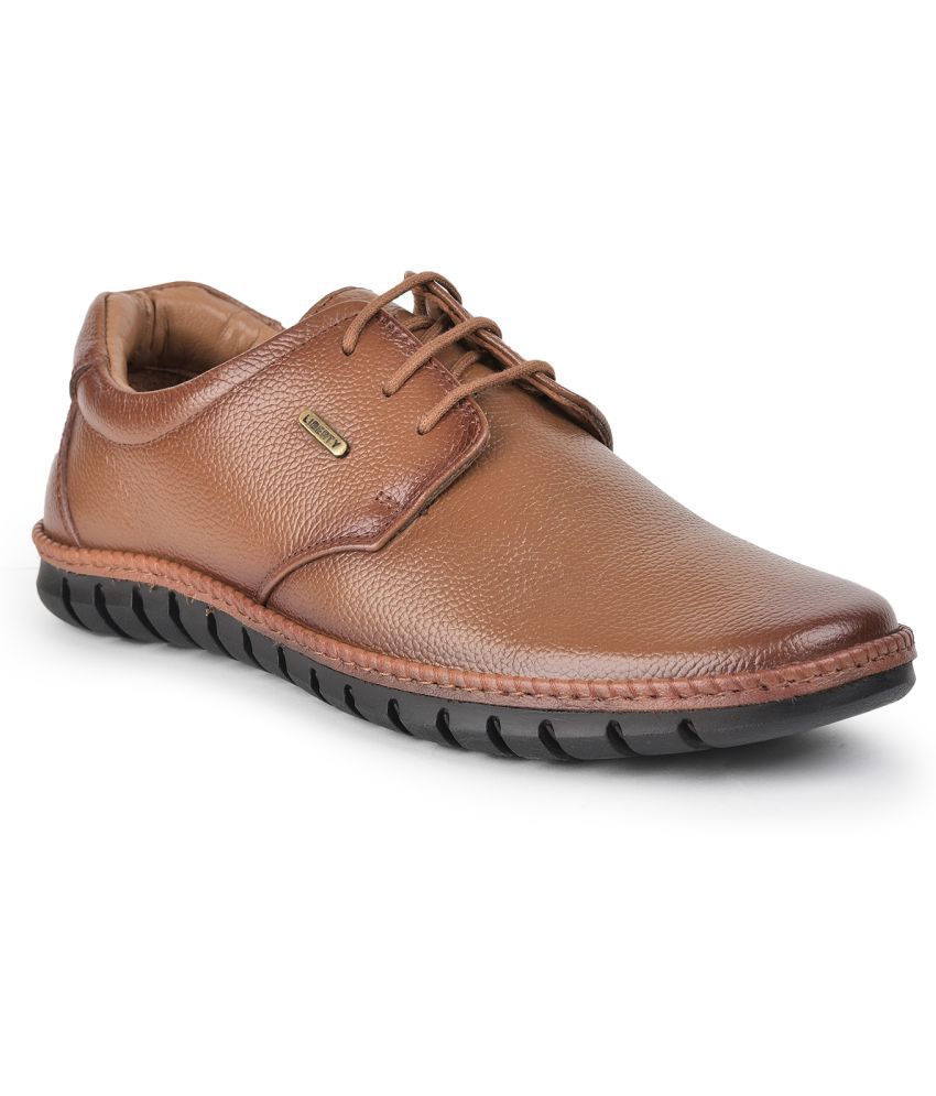     			Liberty - Tan Men's Boat Shoes