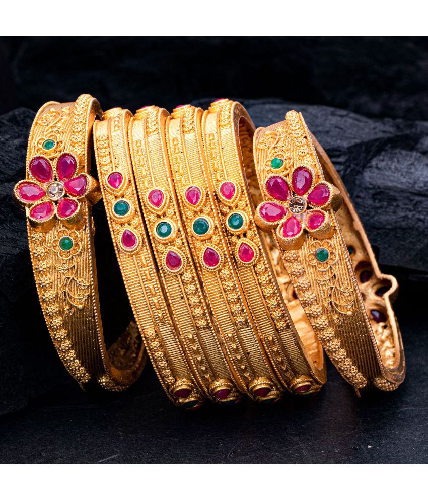     			Sukkhi Glimmery Gold Plated Bangle Set For Women (Set of 6)