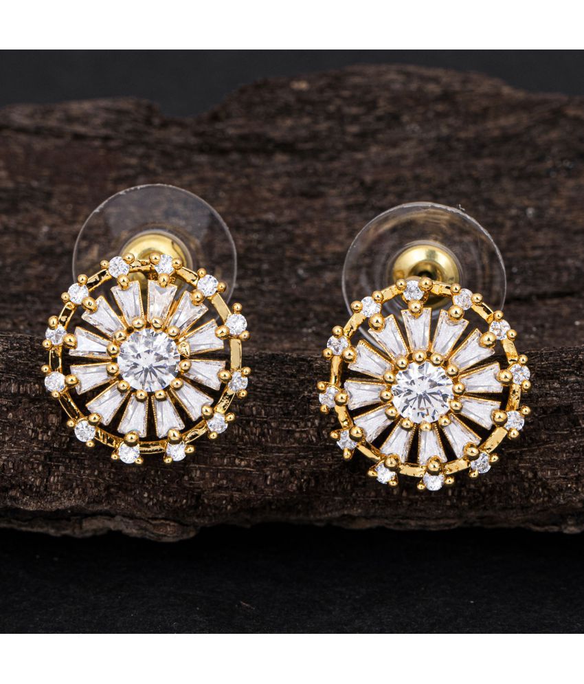     			Sukkhi Graceful Floral Gold Plated Stud Earring For Women