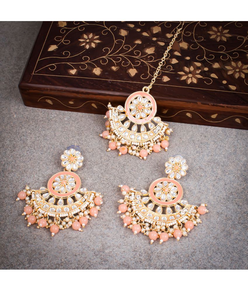     			Sukkhi Modern Gold Plated Kundan Earring Chandelier Mangtikka Set For Women