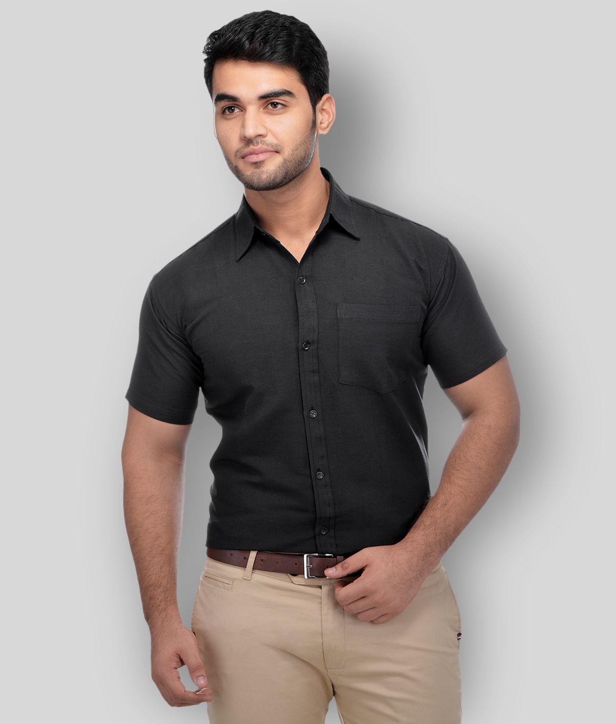    			DESHBANDHU DBK - Black Cotton Regular Fit Men's Formal Shirt (Pack of 1)