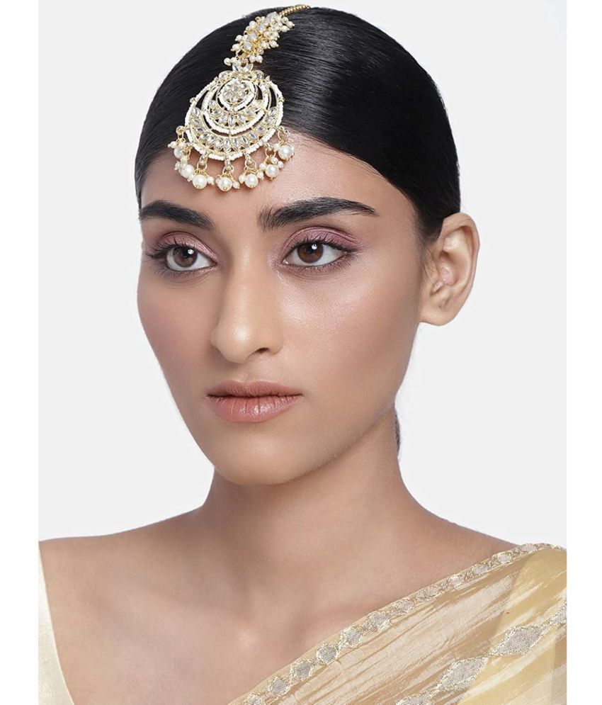     			I Jewels 18k Gold Plated Traditional Kundan Pearl Chandbali Bridal Stylish Maang Tikka for Women (T3002W)