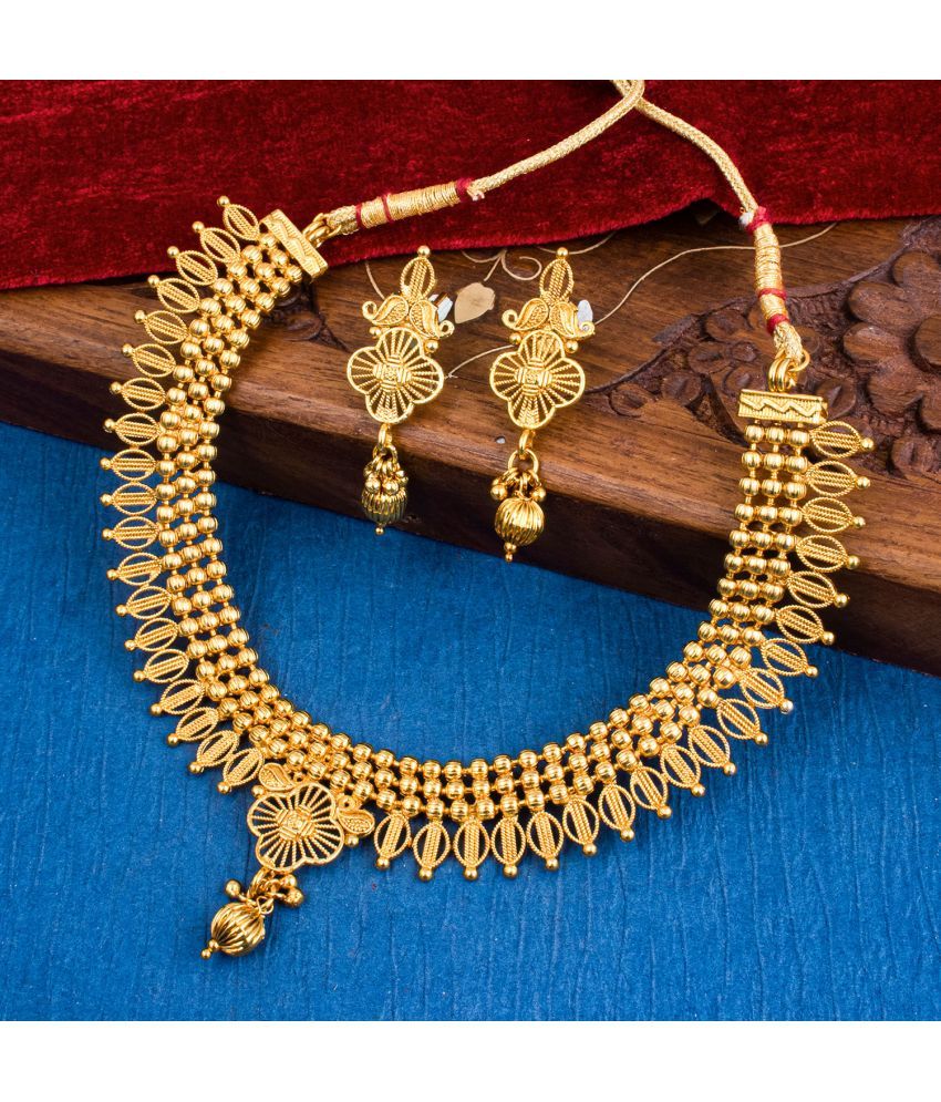     			Sukkhi Brass Golden Traditional Necklaces Set Collar