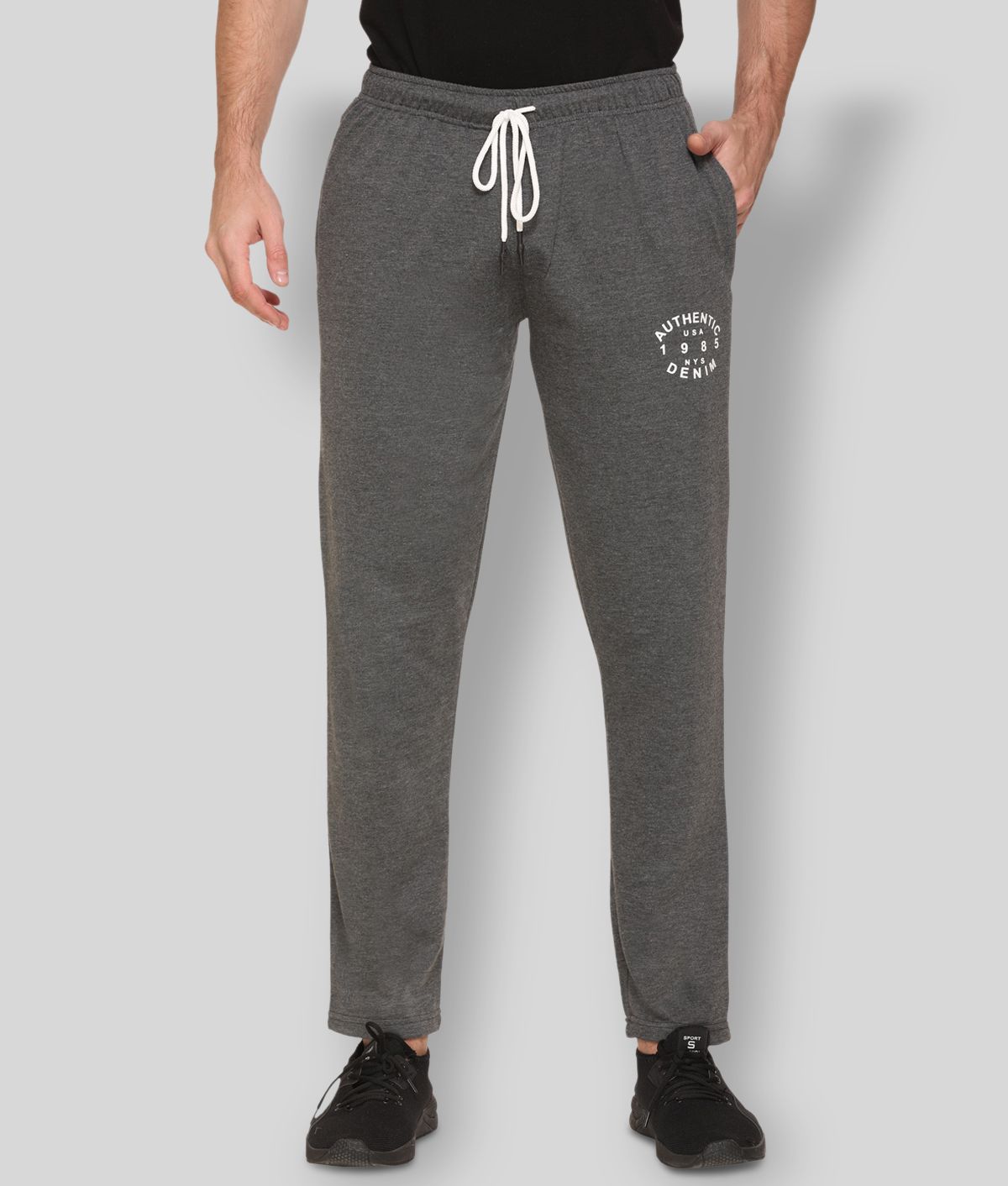     			HVBK - Grey Cotton Blend Men's Trackpants ( Pack of 1 )