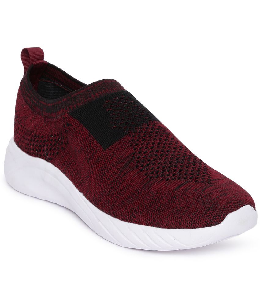     			Paragon - Maroon Men's Sports Running Shoes