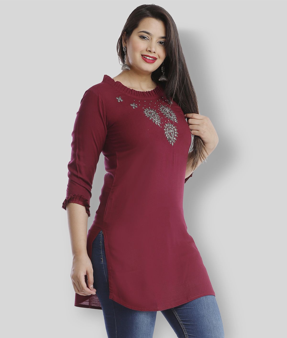     			HIGHLIGHT FASHION EXPORT - Maroon Viscose Women's Straight Kurti ( Pack of 1 )