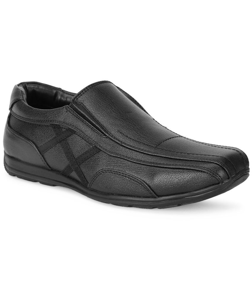     			Bata - Black Men's Slip On Formal Shoes