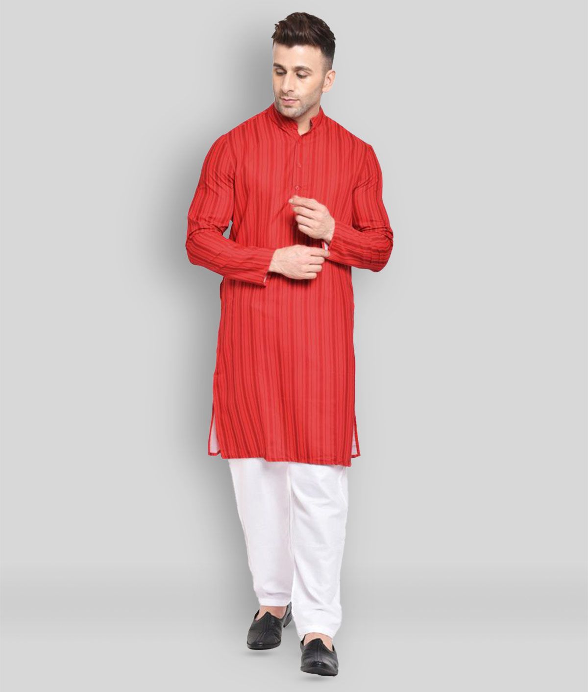     			Hangup - Red Rayon Regular Fit Men's Kurta Pyjama Set ( Pack of 1 )