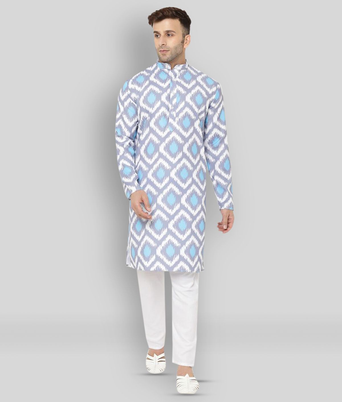     			Hangup - Blue Silk Regular Fit Men's Kurta Pyjama Set ( Pack of 1 )