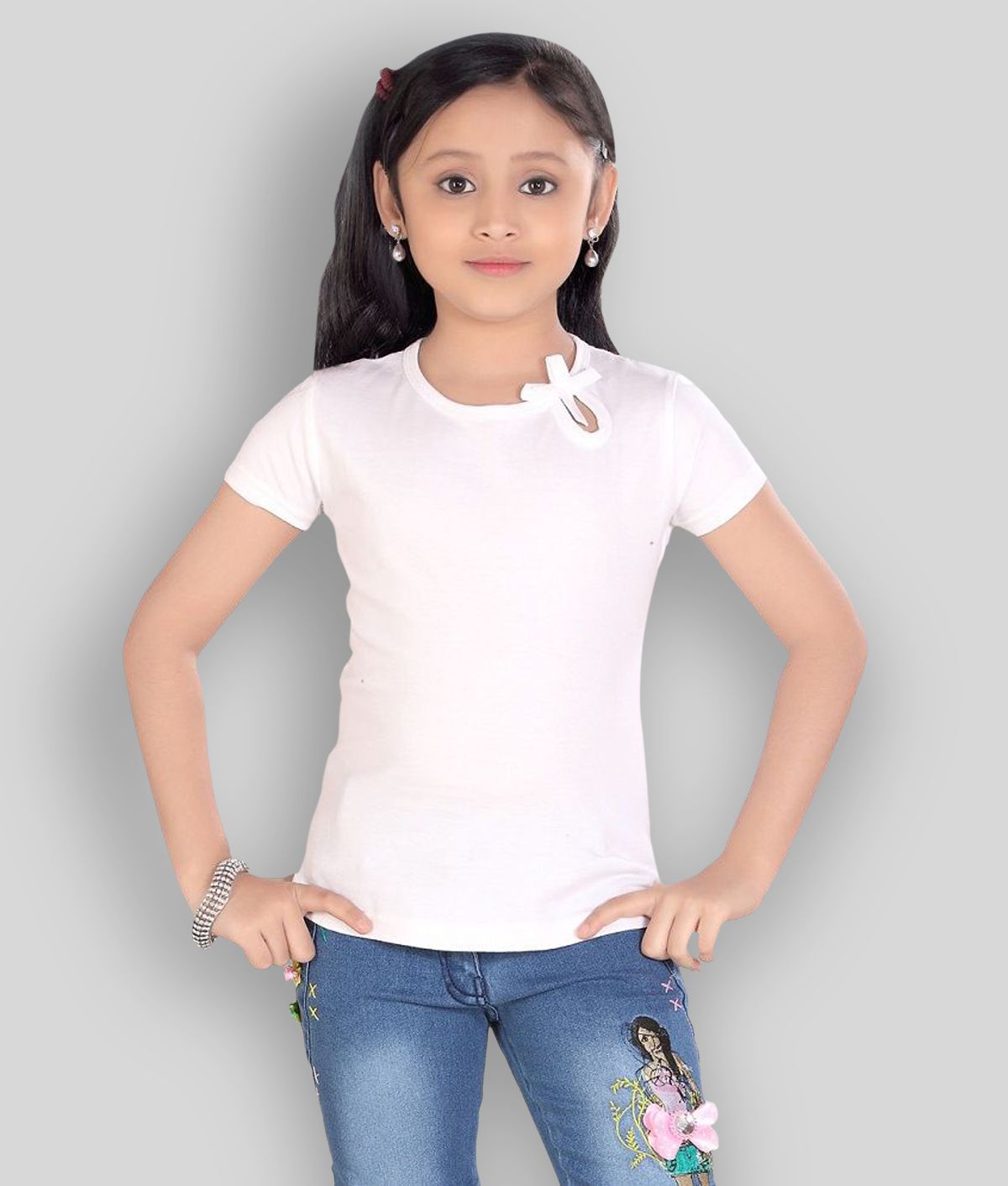     			Sini Mini - White Cotton Girl's T-Shirt ( Pack of 1 )