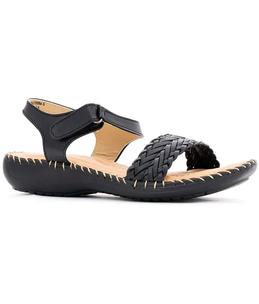 Khadims Online Store - Buy Khadims sandals, ballerina, wedges, sports shoes  in India