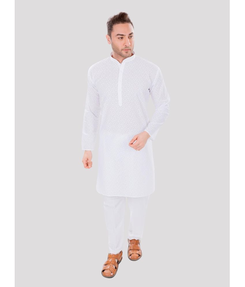     			Maharaja - White Cotton Regular Fit Men's Kurta Pyjama Set ( Pack of 1 )