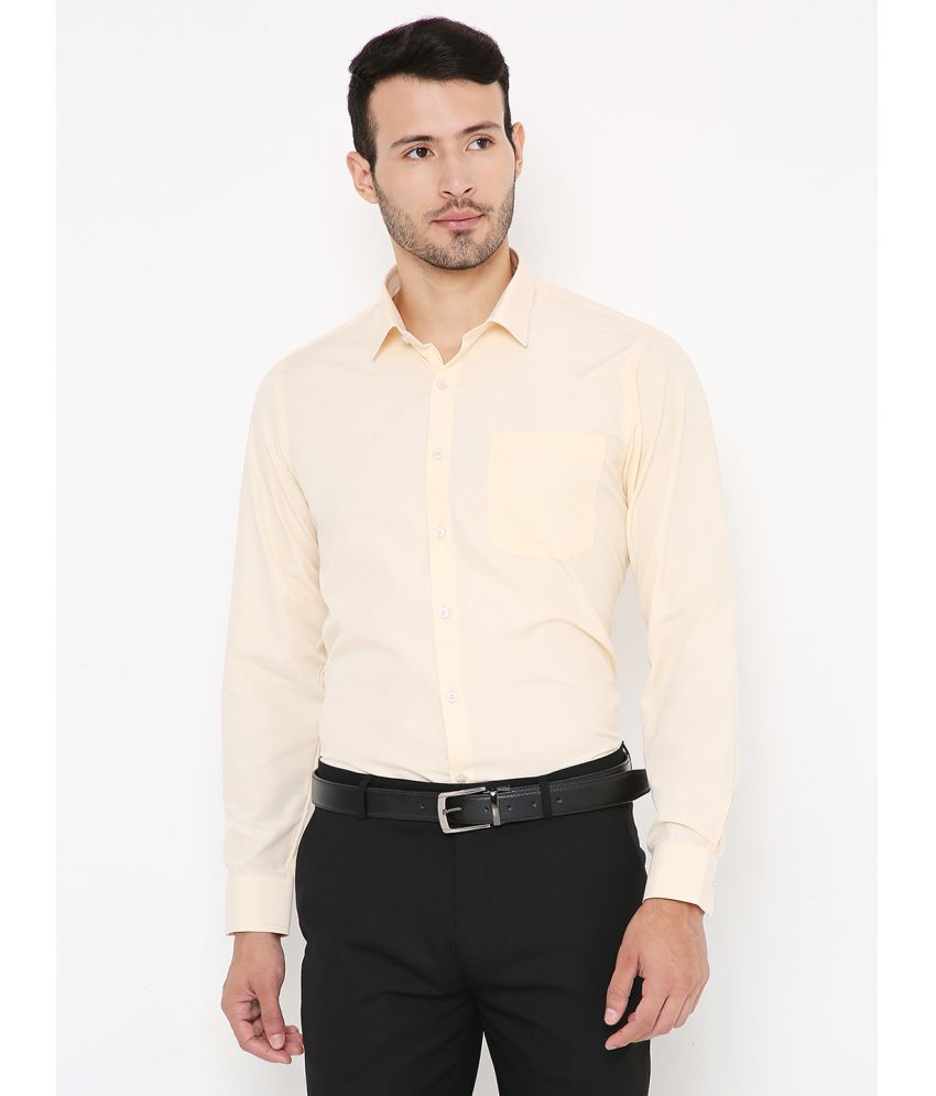     			Maharaja - Yellow Polyester Blend Slim Fit Men's Formal Shirt ( Pack of 1 )