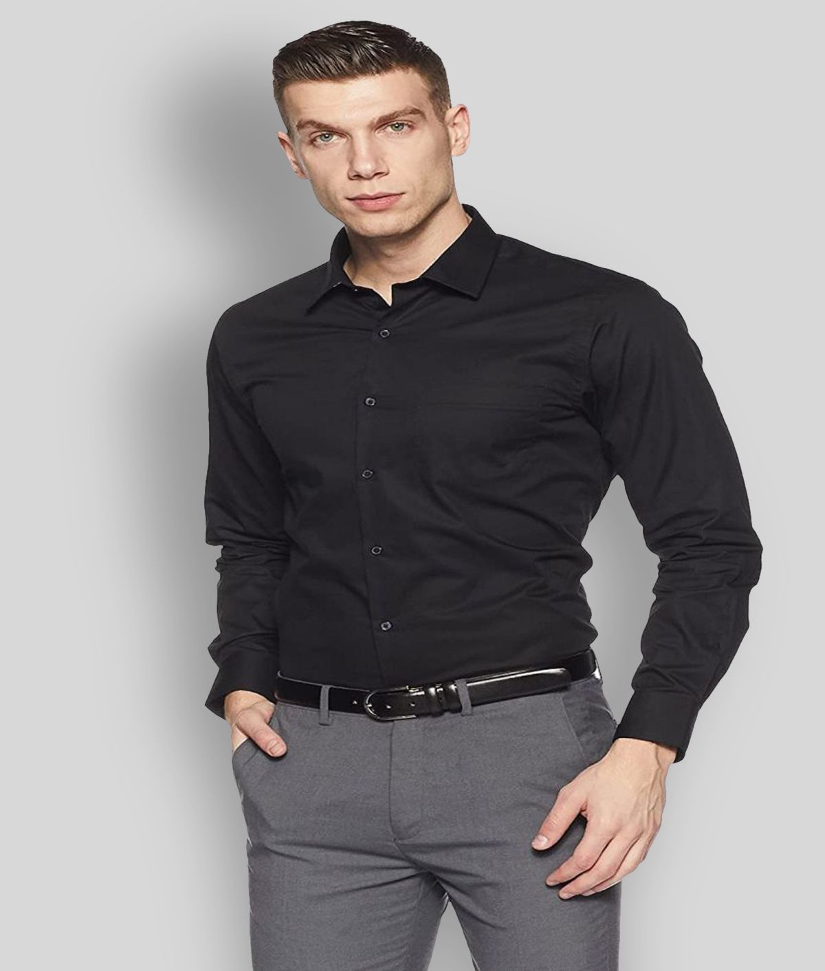     			Mandoth - Black Cotton Blend Regular Fit Men's Casual Shirt (Pack of 1)