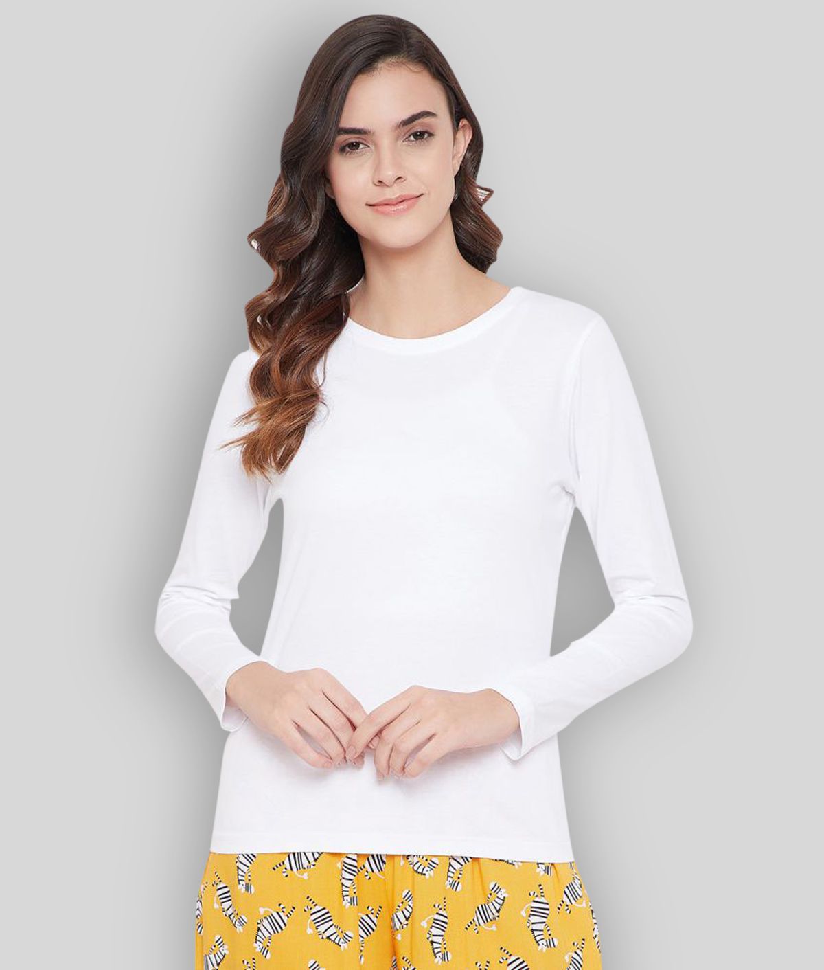     			Clovia - White Cotton Regular Fit Women's T-Shirt ( Pack of 1 )