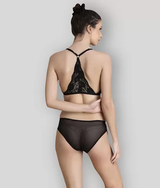 Buy Black Panties for Women by Clovia Online