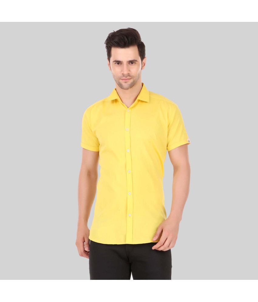     			Made In The Shade - Yellow Cotton Regular Fit Men's Casual Shirt ( Pack of 1 )