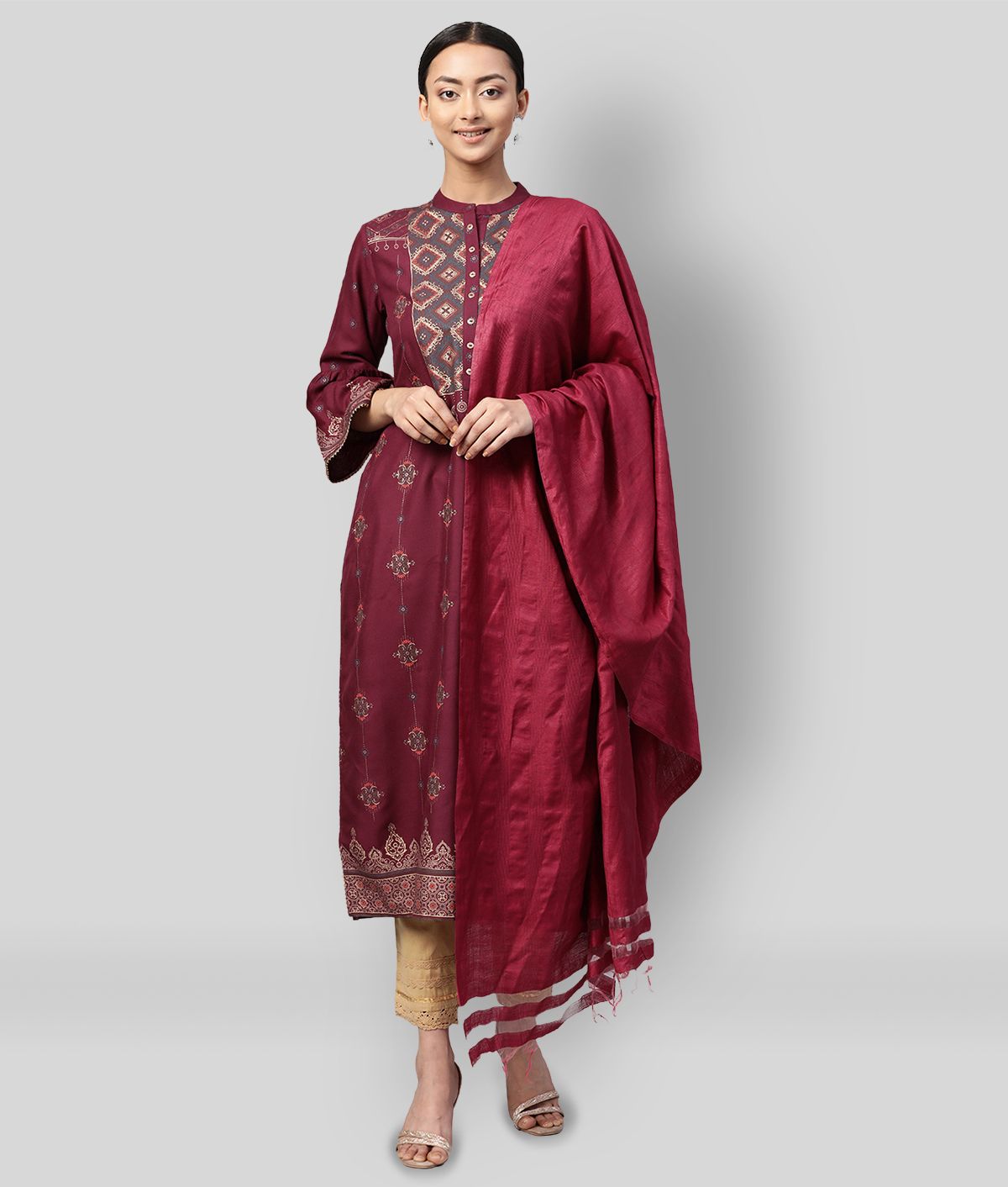     			Juniper - Maroon Rayon Women's Straight Kurti ( Pack of 1 )