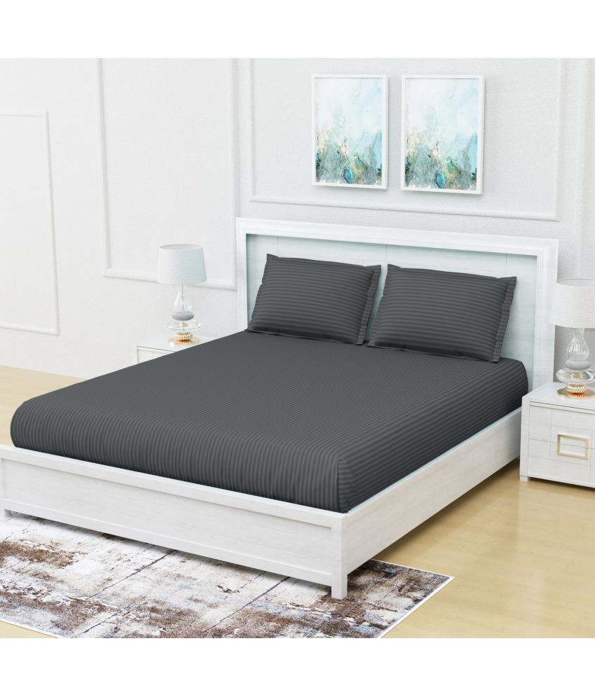     			ANYASHA - Gray Microfiber Double Bedsheet with 2 Pillow Covers