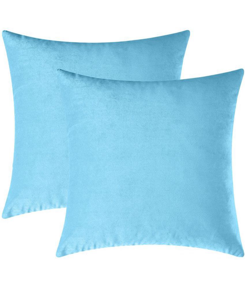     			SUGARCHIC - Light Blue Set of 2 Velvet Square Cushion Cover