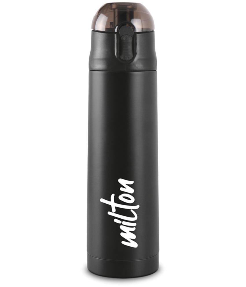     			Milton New Crown 900 Thermosteel Hot or Cold Water Bottle, 750 ml, Black