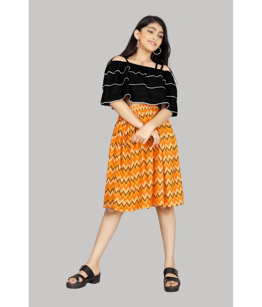     			R K Maniyar - Yellow Rayon Girls Top With Skirt ( Pack of 1 )