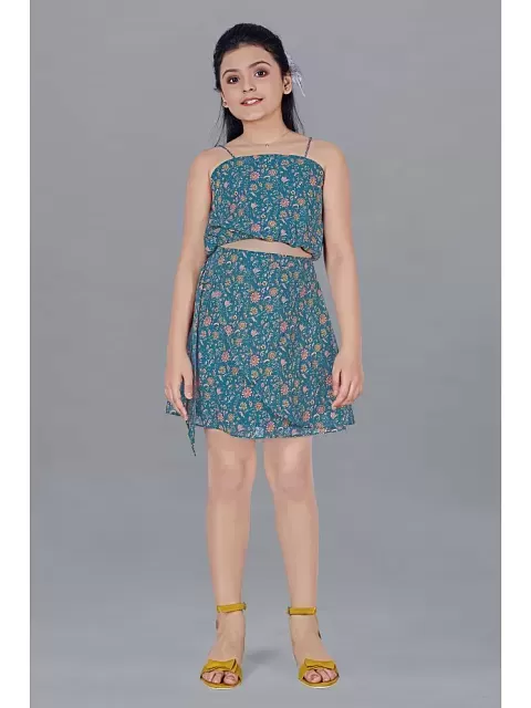 Buy at the store on Snapdeal.com | Gowns for girls, Classy gowns, Dress