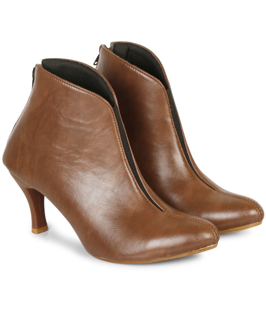     			Saheb - Brown Women's Ankle Length Boots