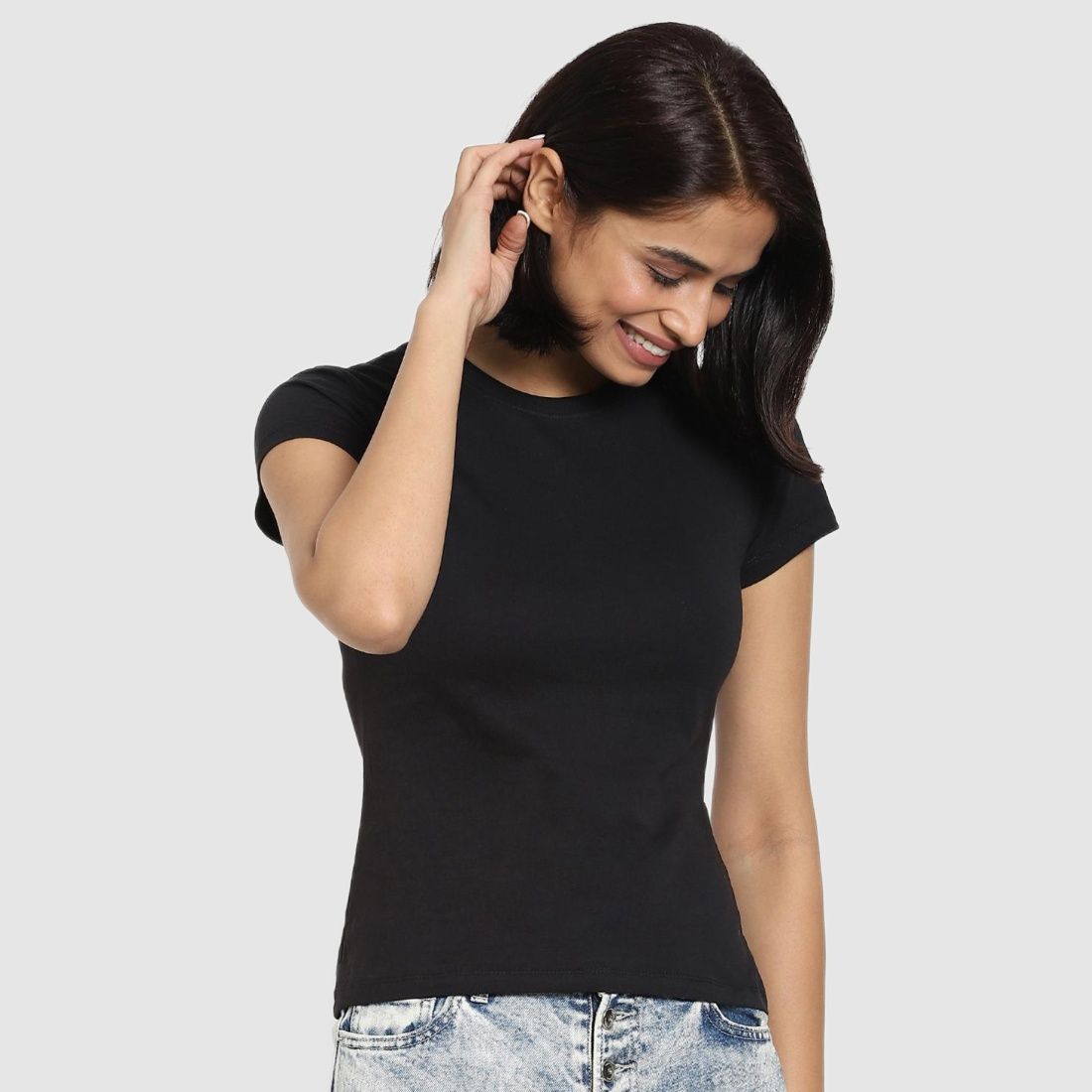     			Bewakoof - Black Cotton Regular Fit Women's T-Shirt ( Pack of 1 )