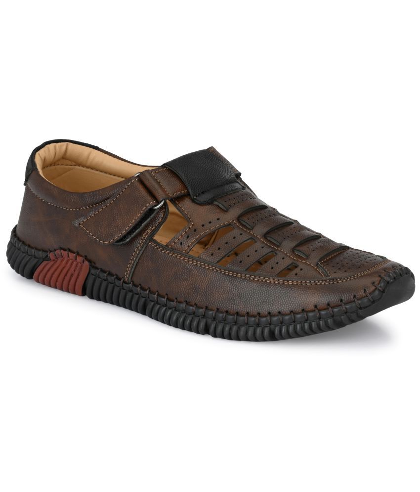     			SHENCES - Brown Men's Sandals