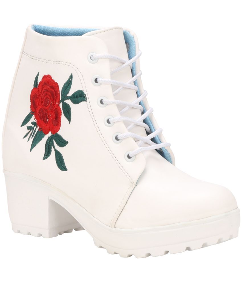     			Commander - White Women's Ankle Length Boots