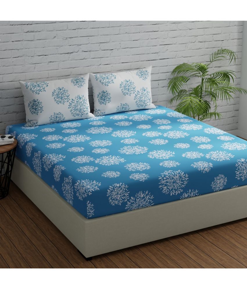     			Huesland - Light Blue Cotton Double Bedsheet with 2 Pillow Covers