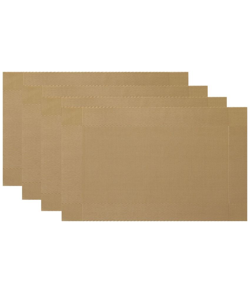     			HOKIPO - Gold Solid PVC 4 Seater Table Mats ( Pack of 4 )