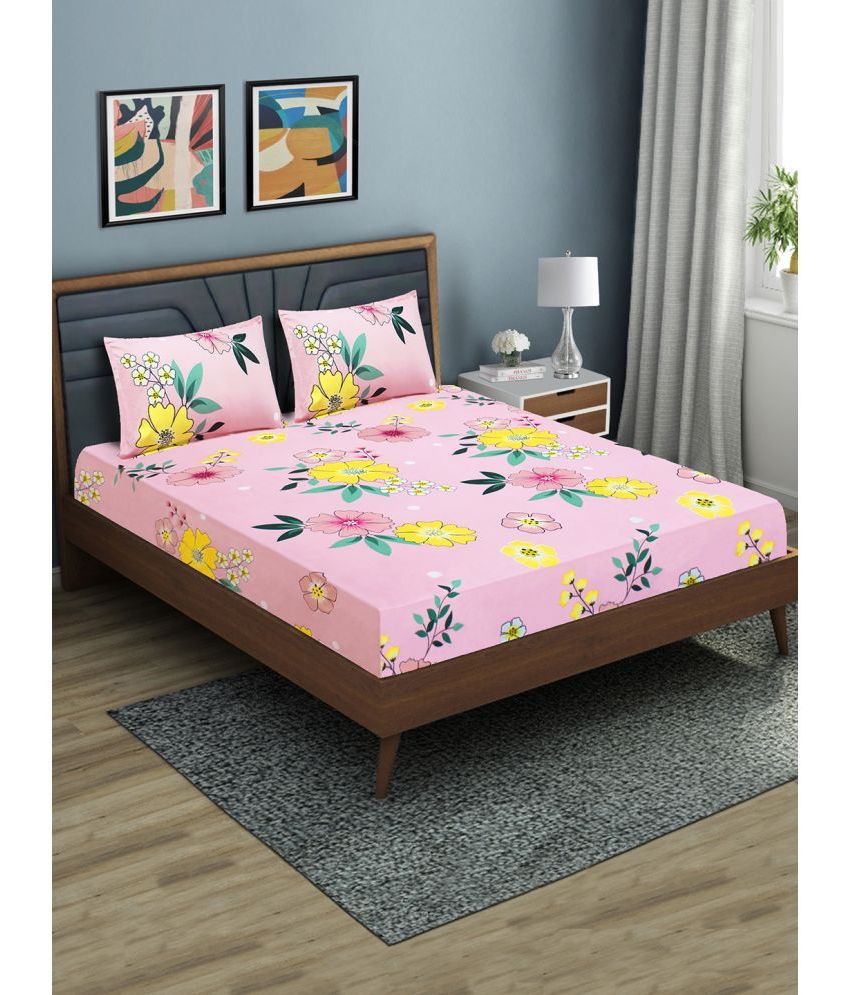     			Home Candy Microfibre Floral Printed 1 Bedsheet with 2 Pillow Covers - Pink