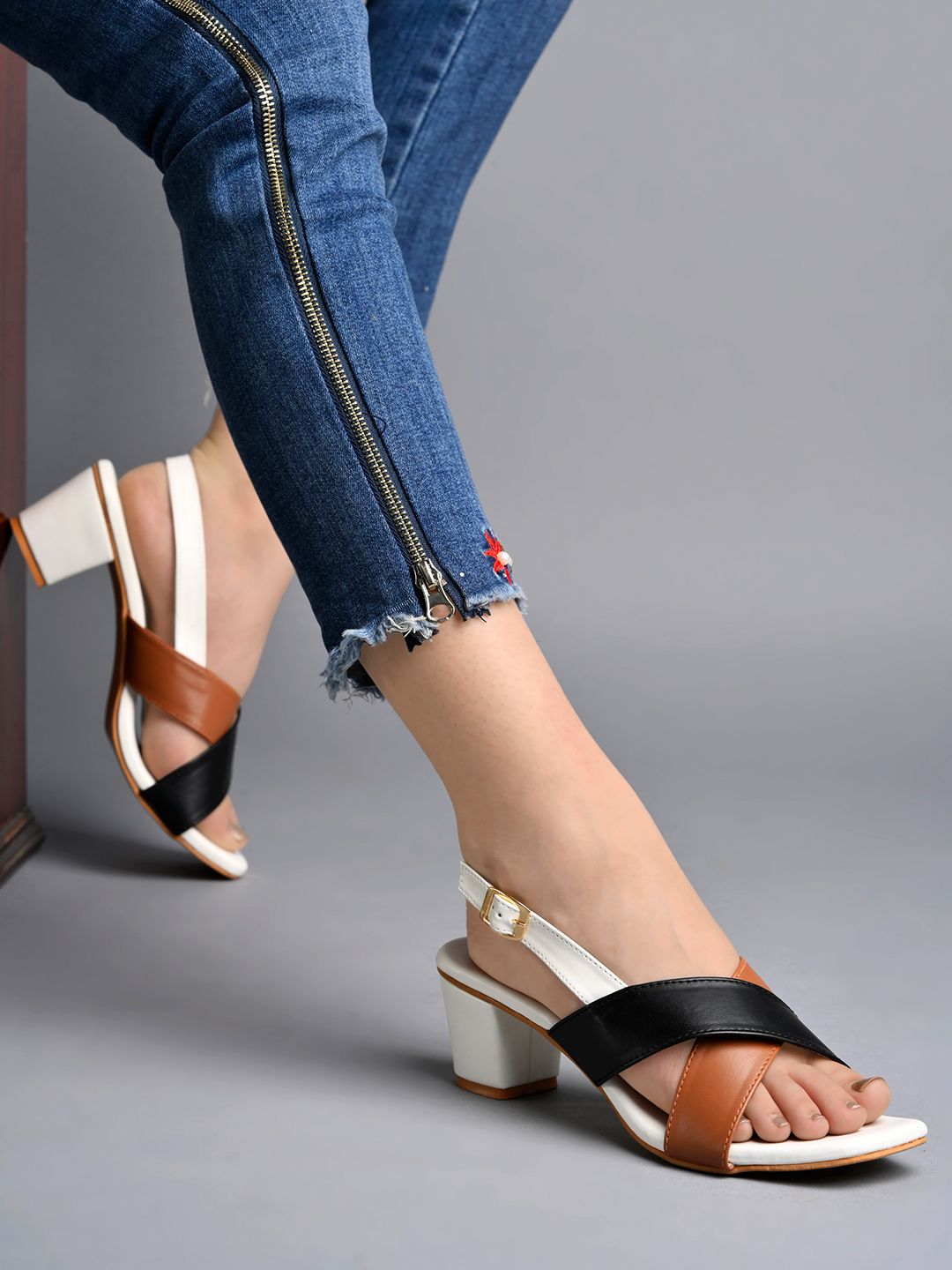     			Shoetopia - White Women's Sandal Heels