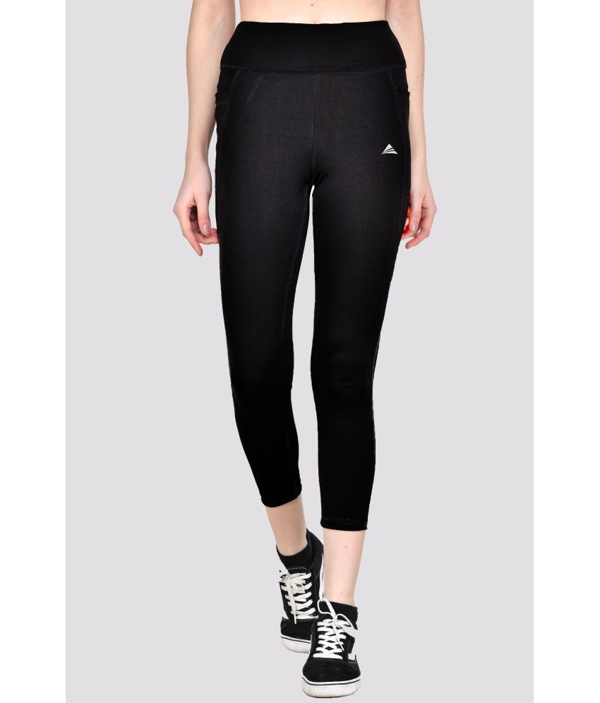     			ACTIWIN Black Polyester Lycra Solid Capri - Single