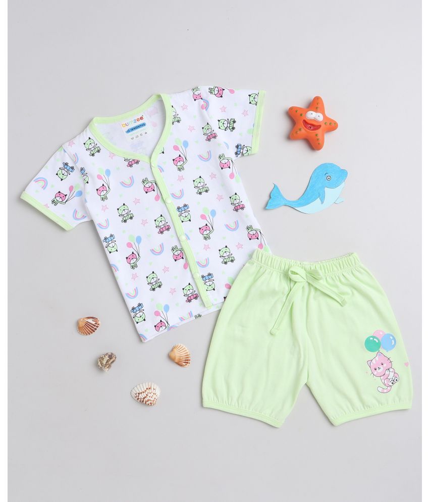     			BUMZEE - White & Green Cotton Baby Girl T-Shirt & Shorts ( Pack of 1 )