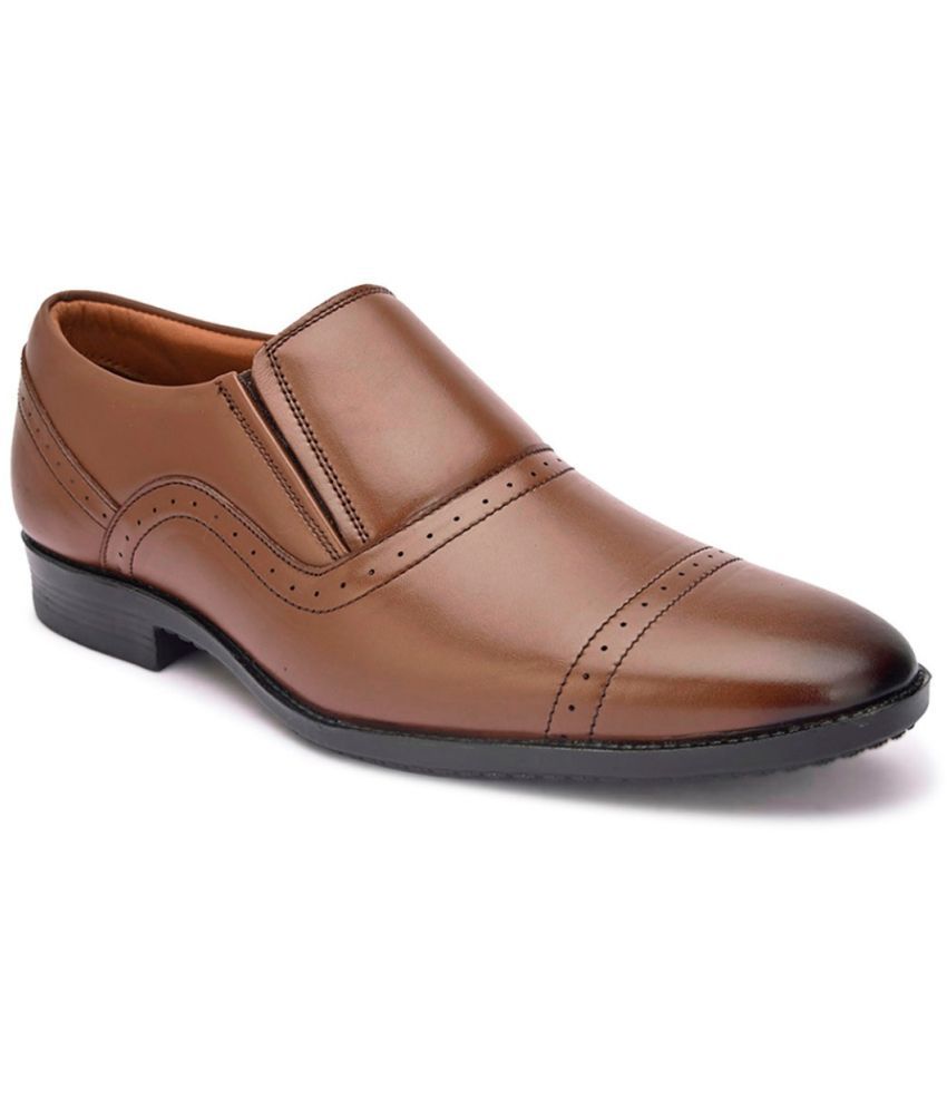     			Fashion Victim - Brown Men's Slip On Formal Shoes