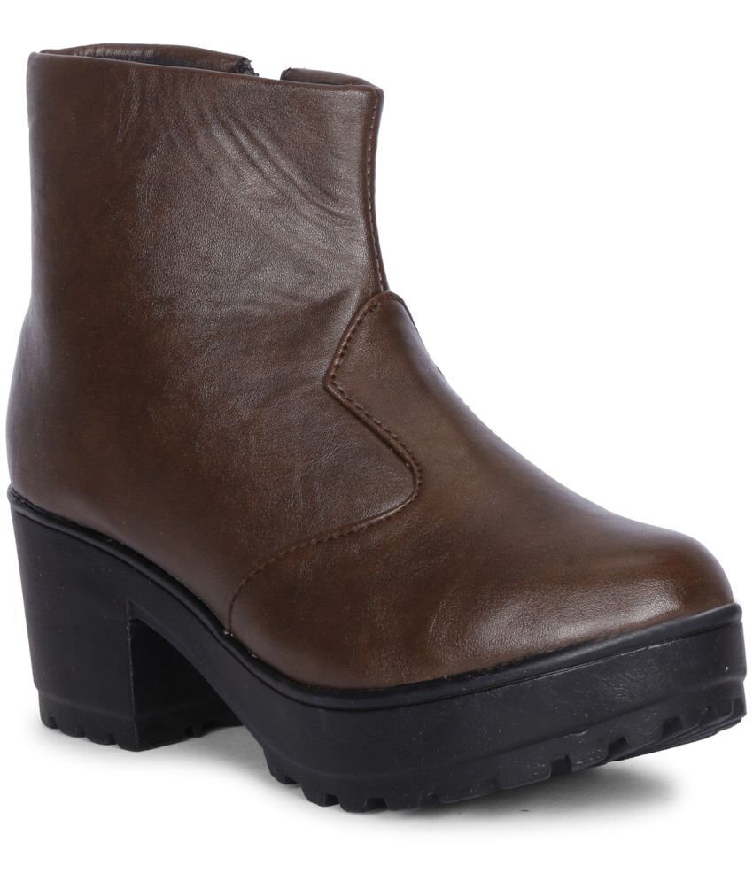     			Commander - Brown Women's Ankle Length Boots