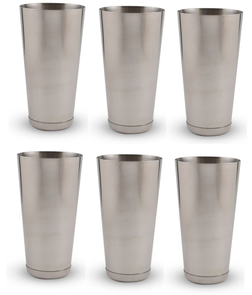     			Stainless Steel Shakers 750 ml Silver