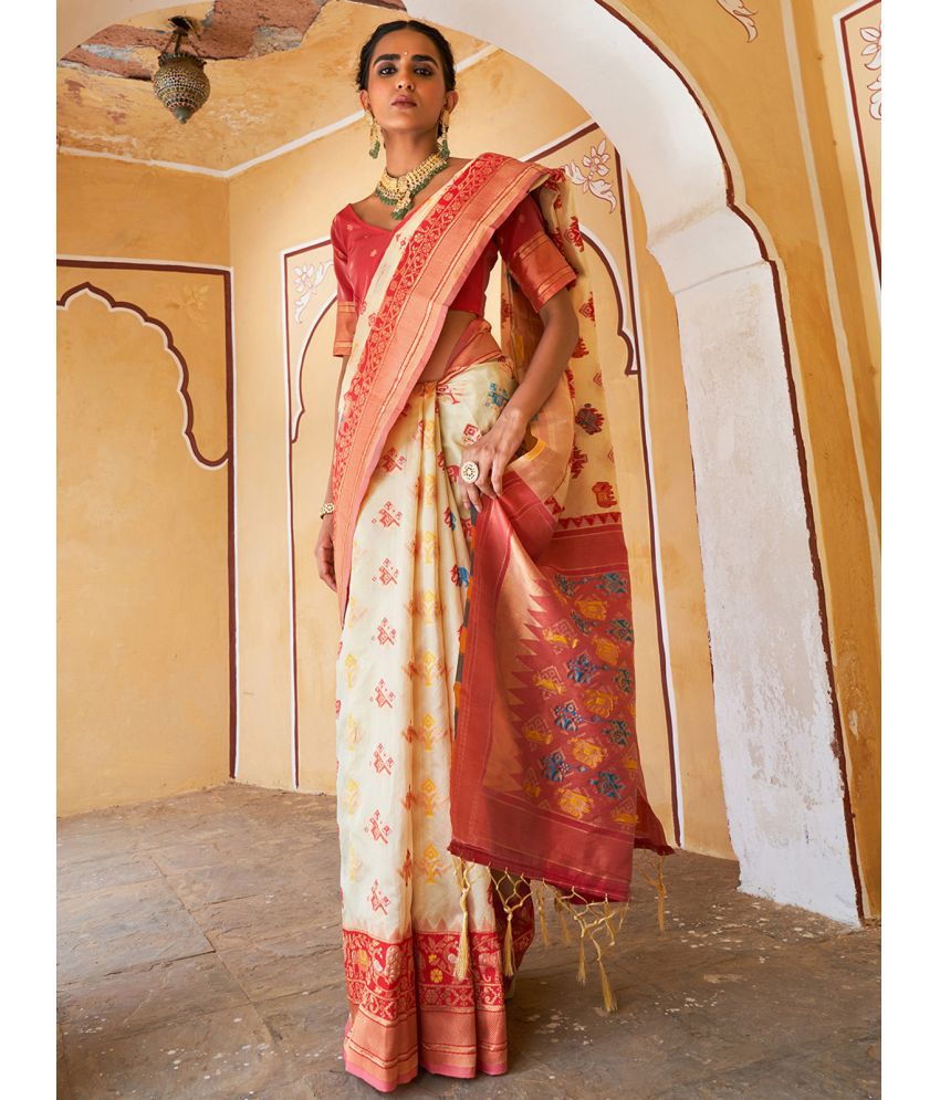    			Janasya - Beige Cotton Silk Saree With Blouse Piece ( Pack of 1 )