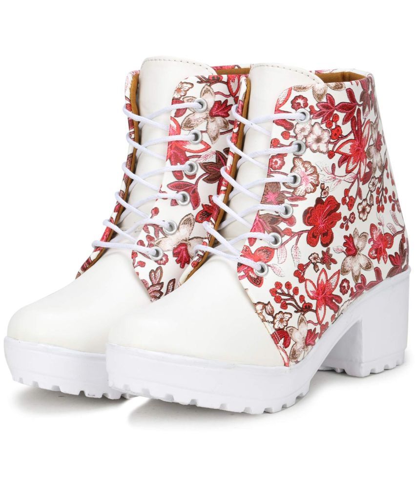     			Ishransh - White Women's Ankle Length Boots