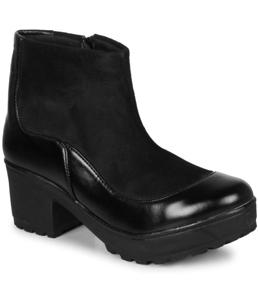     			Ishransh - Black Women's Ankle Length Boots