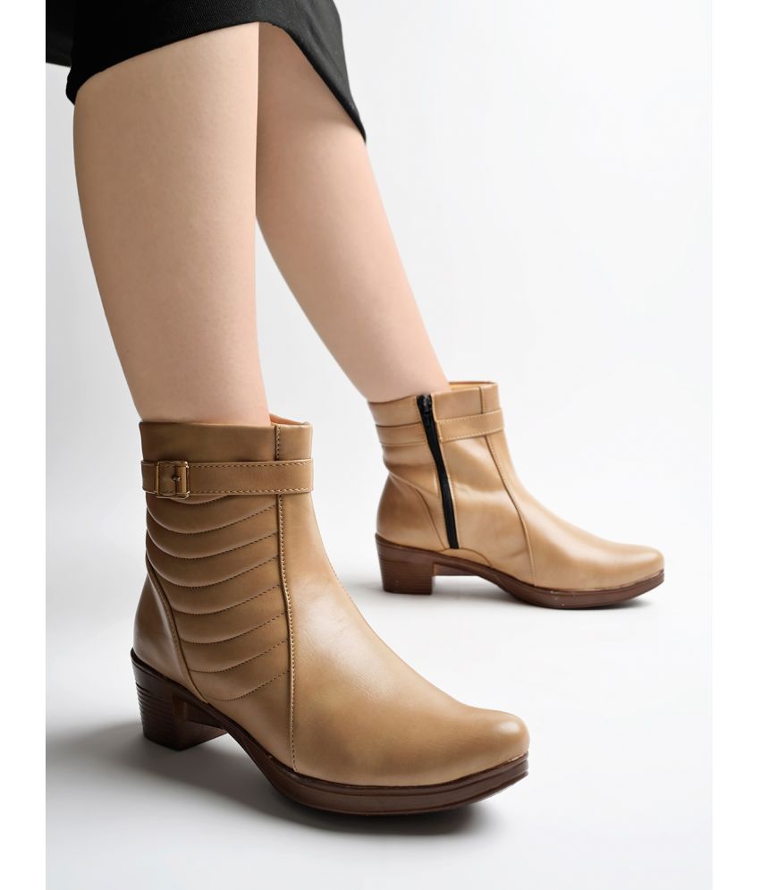     			Shoetopia - Cream Women's Ankle Length Boots