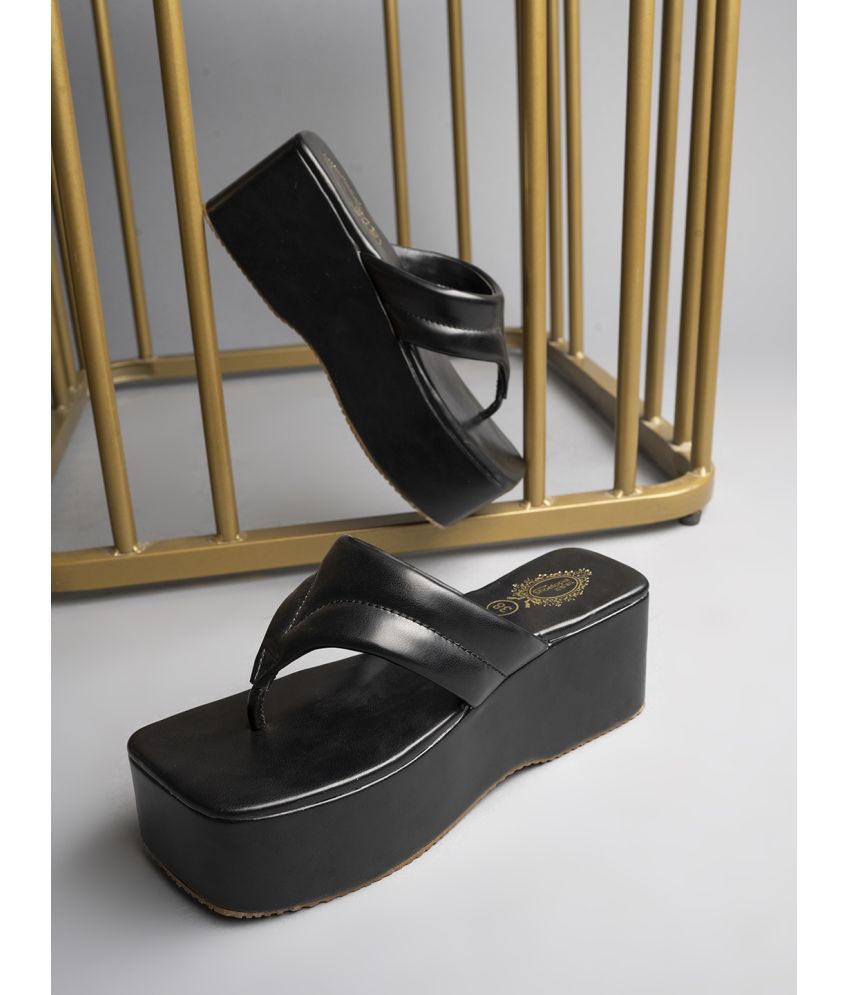     			Shoetopia Retro Style Black Platform Heels & Girls